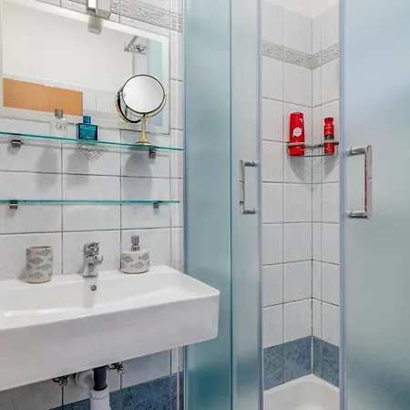 Apartment Jesenice *